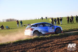 002-CAMILLI-E.-DE-LA-HAYE-T.-MF